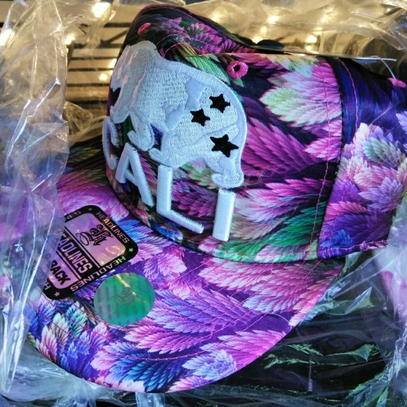 Caps - Picture 5 of 8